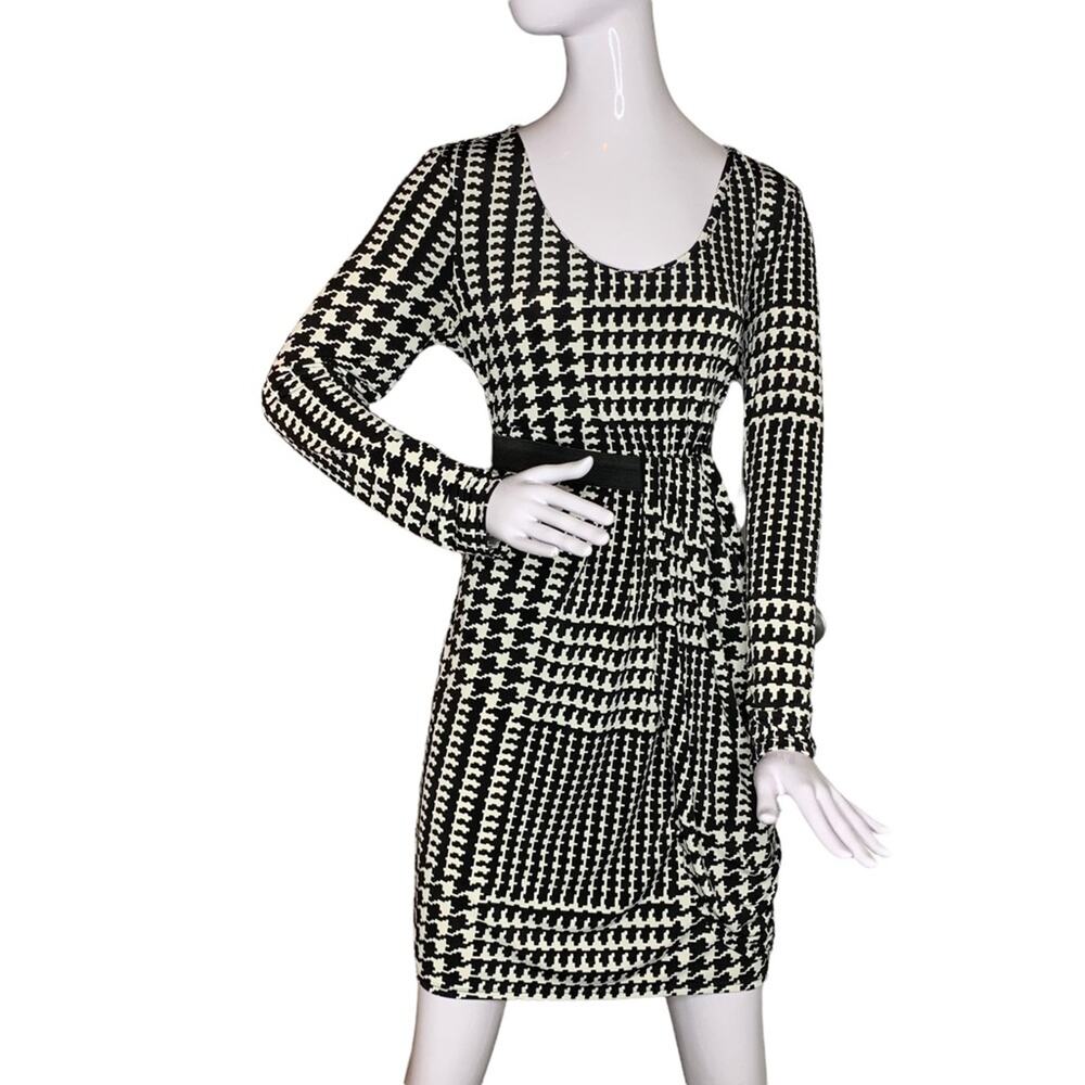 Daisy Fuentes Bodycon Dress Long Sleeve Size M Pullover